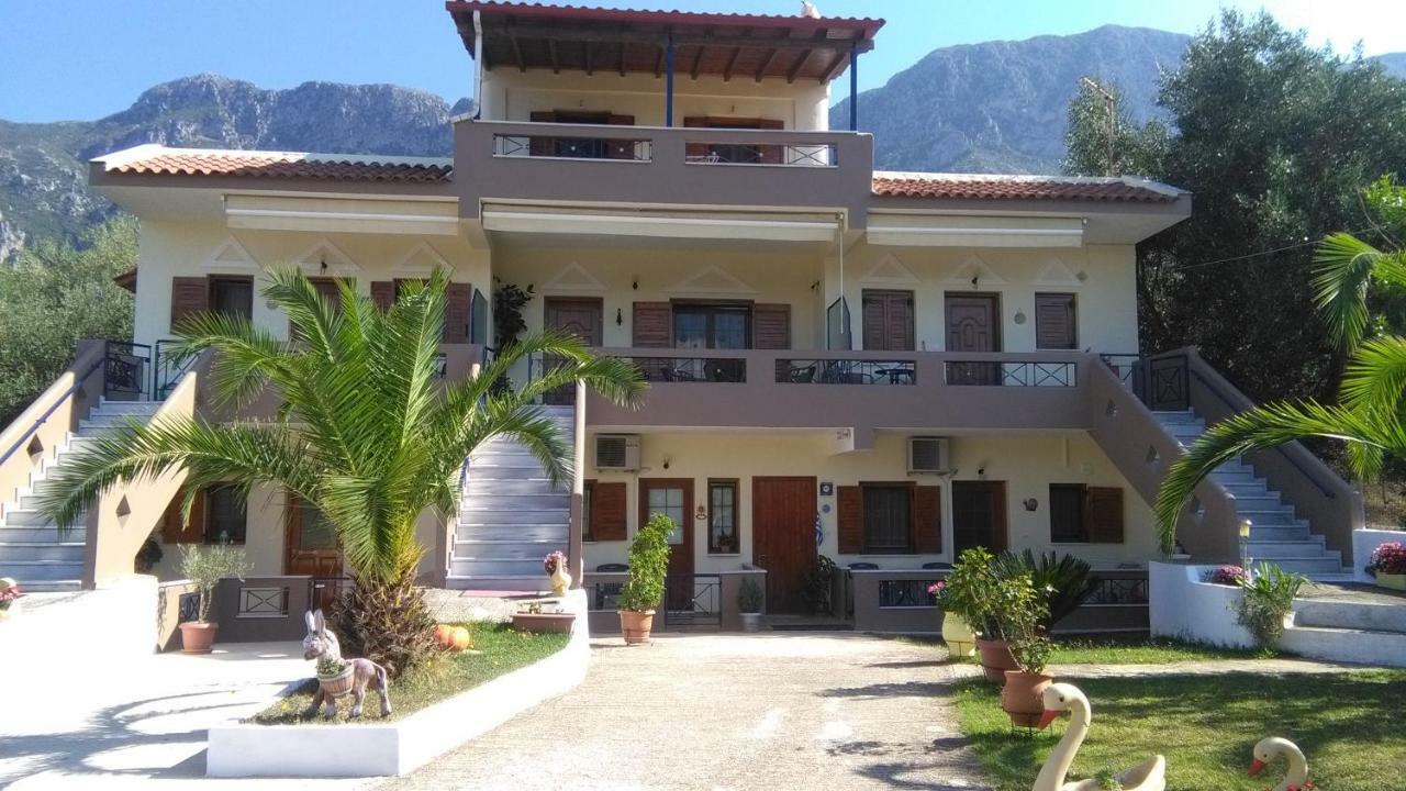 Mιχαλης Apartments Paramythia Exterior photo